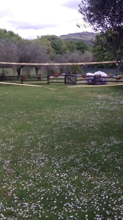 Al Casolare Villa Tuoro sul Trasimeno Luaran gambar