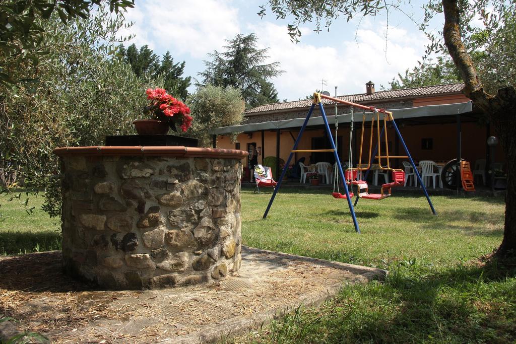 Al Casolare Villa Tuoro sul Trasimeno Luaran gambar