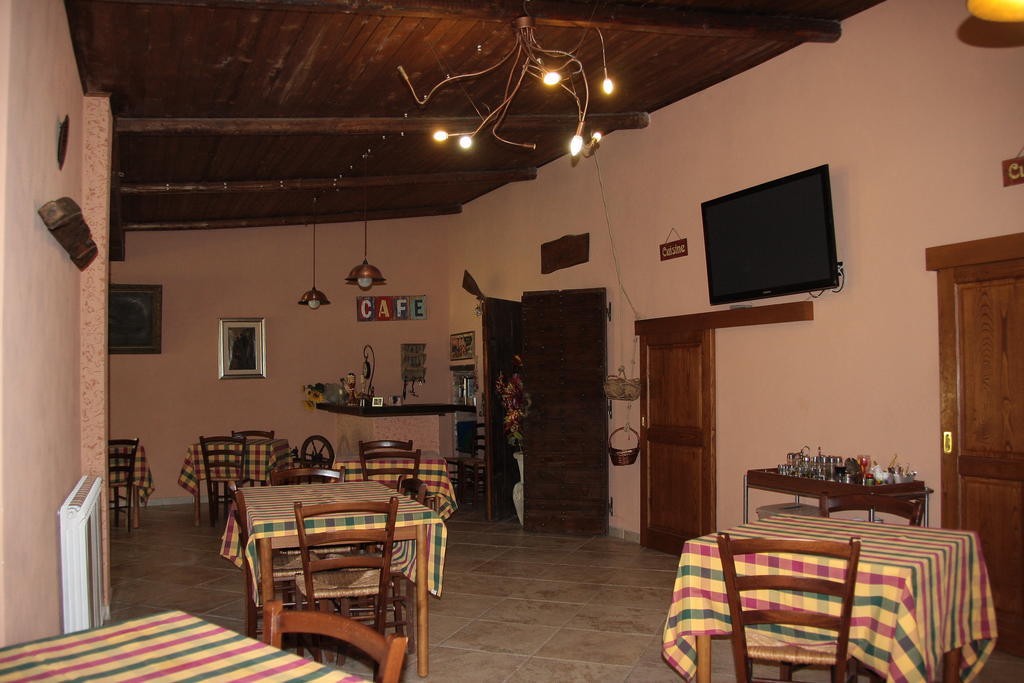 Al Casolare Villa Tuoro sul Trasimeno Luaran gambar