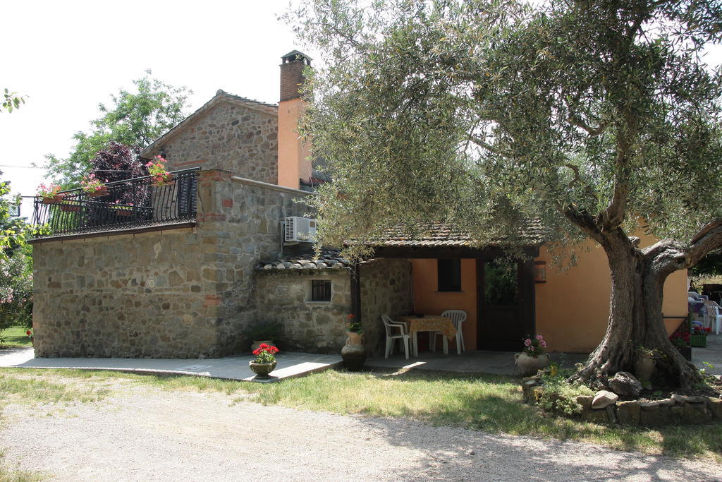 Al Casolare Villa Tuoro sul Trasimeno Luaran gambar